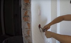 Снимка - Рязане на жиците