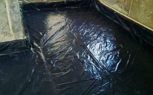 Снимка - Полагане на полиетилен