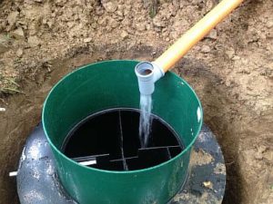 Снимка - Водата се налива