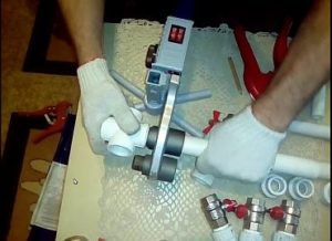 Снимка - Загряване на частите в поялник