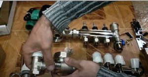 Снимка - Завинтване на клапан с термична глава