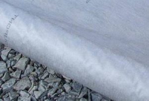 Снимка - Монтаж на геотекстил