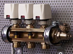 Снимка - Диаграма на монтаж на серво задвижване на конзола на колектора