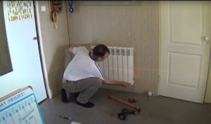 Снимка - монтаж на отоплителни радиатори