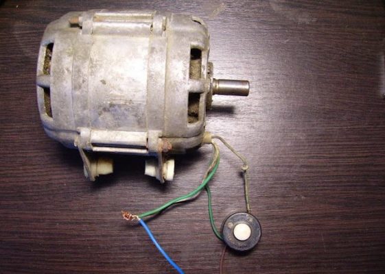 Фото-схема на стартиране на двигателя с бутон