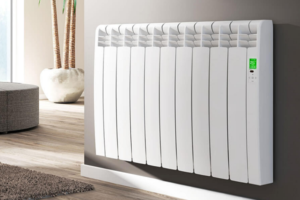 стенен радиатор, пълен с масло