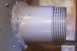 Направете прорези