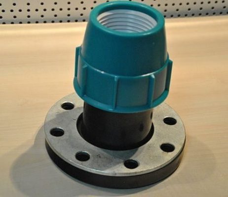 Снимка - Фланец с компресионен фитинг