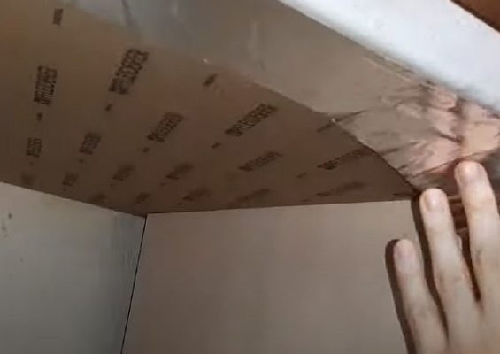 Снимка - Закрепване на пароизолация