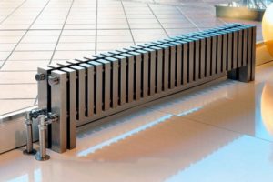 Снимка - алуминиев и стоманен радиатор