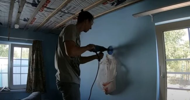 Снимка - Пробиване на стена за въздуховод