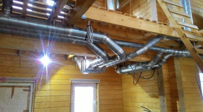 Снимка - Система за принудително подаване и изпускане на въздуховоди