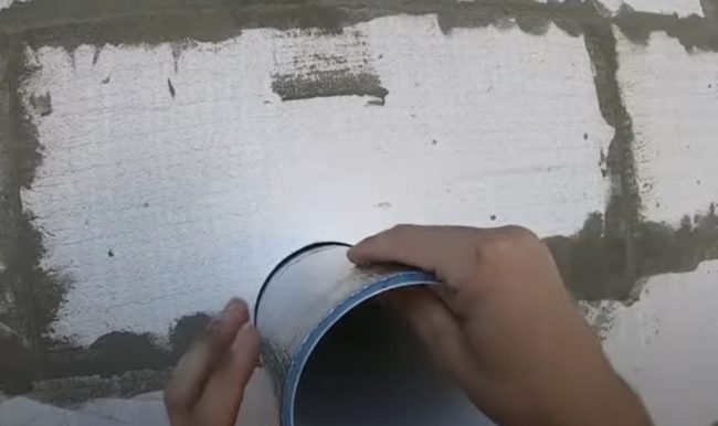 Снимка - Монтаж на захранващ канал с клапан