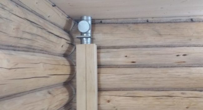 Снимка - Вертикален тройник с изход през тавана на парната баня