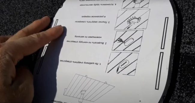 Снимка: Маркиране на местоположението на отвора за проходния елемент с помощта на шаблон