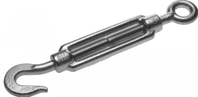 Снимка на резбован обтегач с кука и пръстен