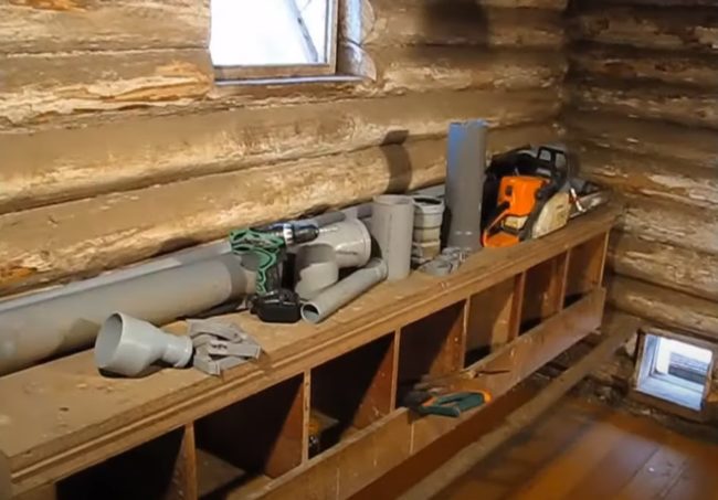 Снимка: Фитинги и тръби за вентилационен монтаж