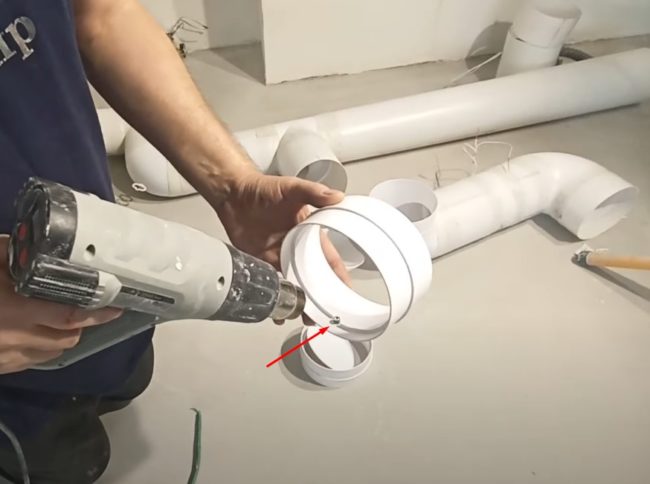 Снимка: Загряване на пръстените със сешоар