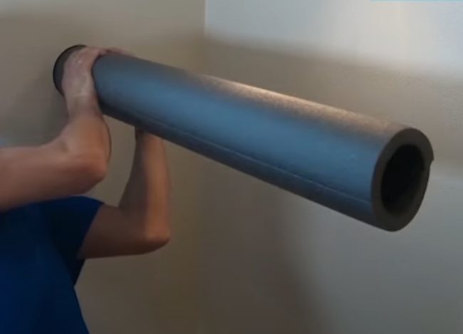 Снимка: Монтаж на топлоизолационна тръба