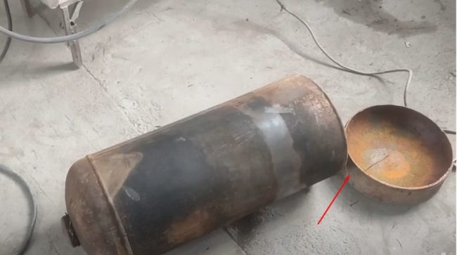 Снимка на отрязаното дъно на цилиндъра