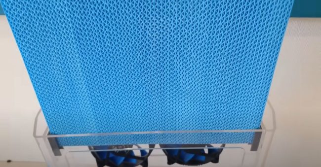 Снимка: Монтаж на антибактериални филтри в корпуса