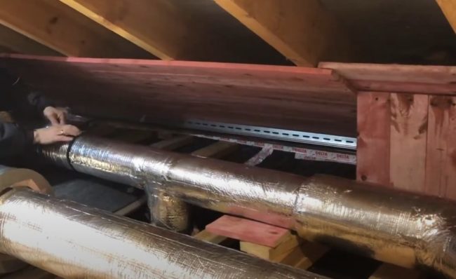 Снимка на изолирани вентилационни канали