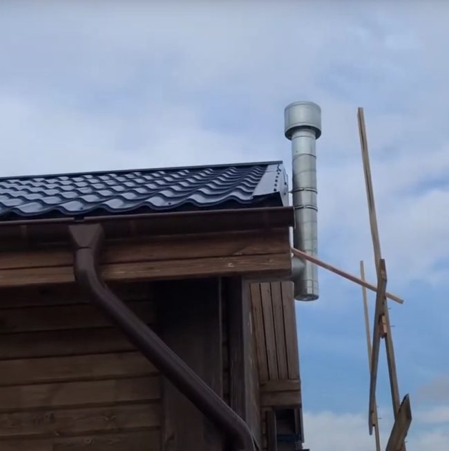 Снимка: Въздуховоди, водещи навън