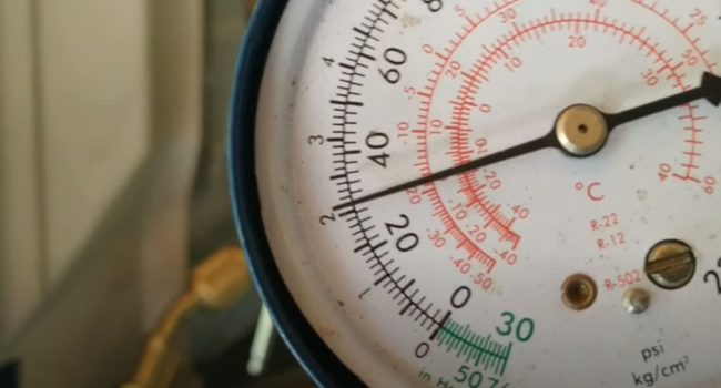 Снимка: Системното налягане според манометъра е 2,1