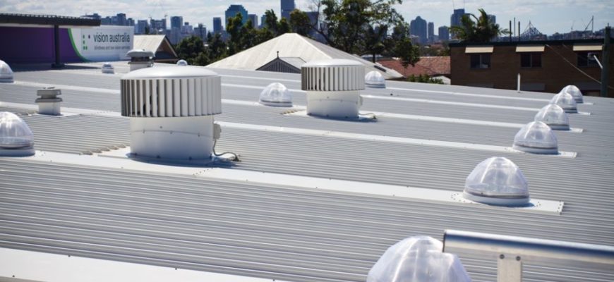 Снимка на турбо дефлектори на покрива