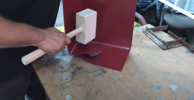 Снимка: Оформяне на ъгъл с чук