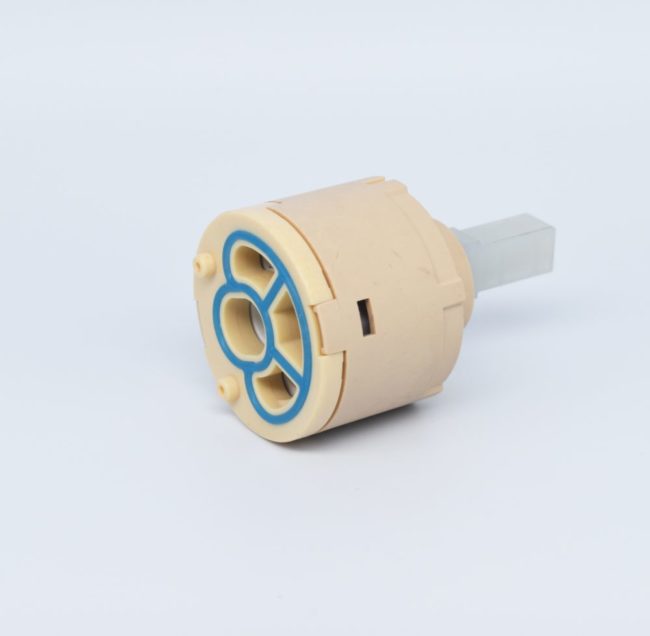 Снимка на керамичен патрон