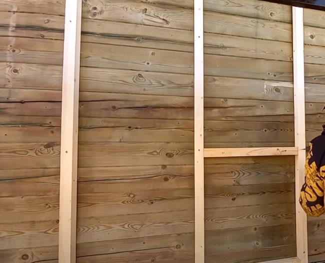 Снимка: Закрепване на рамкови греди към стената