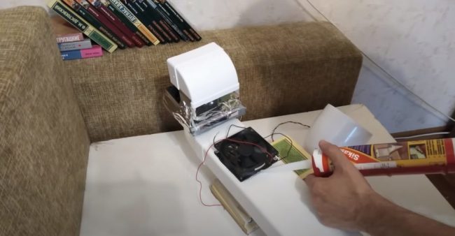 Снимка на запечатване на фуги с уплътнител