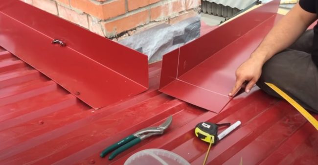 Снимка: Маркировка на долния рафт с отстъп от 150 мм от ръба