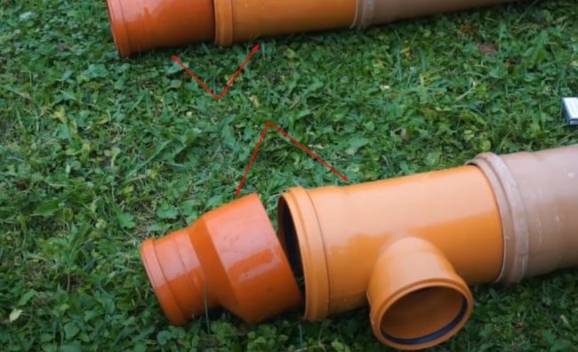 Снимка - Тройници с адаптери за свързване на изхода към входа и изхода