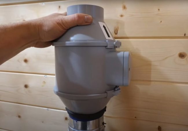 Снимка на вентилатор за подаване, монтиран на клапан с филтър