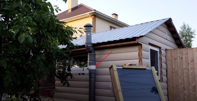 Снимка на изпускателен щранг с вентилатор