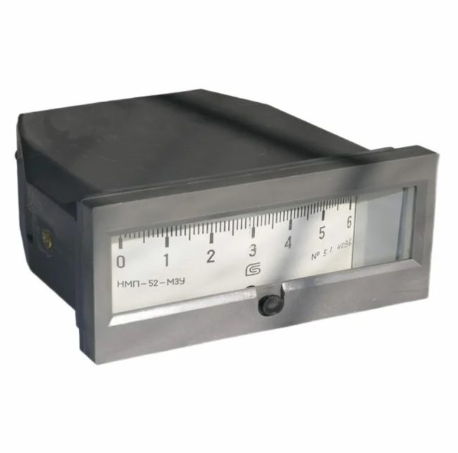 Снимка: Механичен манометър за измервания в паскали