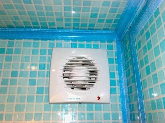 Снимка на вентилатор за отвеждане на въздуха