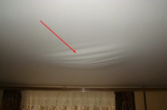 Снимка: Деформация на платното от въздушно налягане