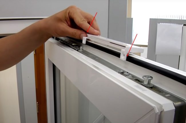 Снимка: Маркиране на точките на рязане на уплътнението по дължината на лентата