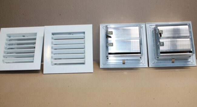 Снимка на вентилационна решетка с възвратен клапан