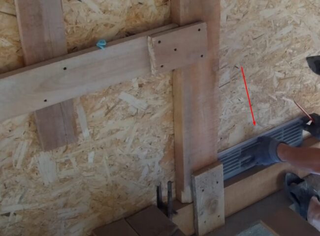 Фото маркировки на фронтона на вентилационните отвори