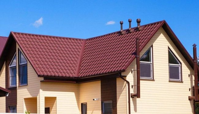Ондулин, метални или битумни керемиди - какво да изберете за покрива си през 2026 г.?